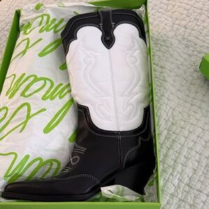 Sam Edelman Black and White Heeled Boots